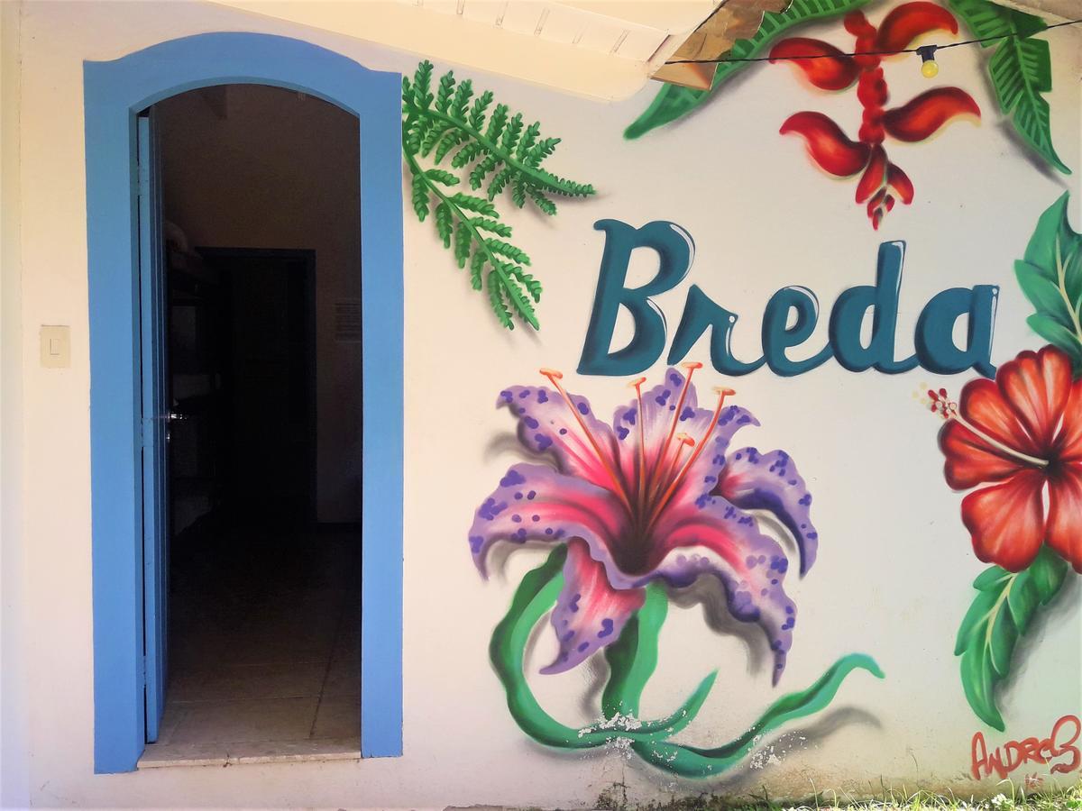 Breda Hostel Ltda Araquari Exteriör bild